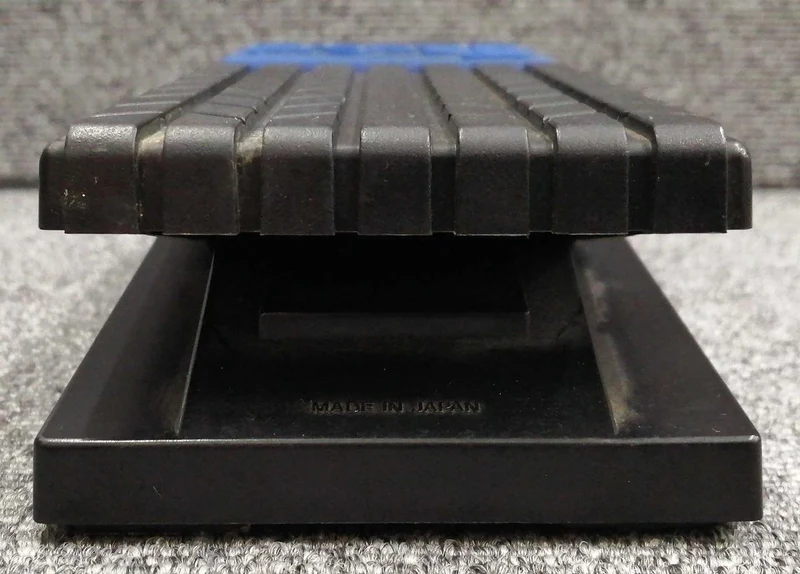 BOSS Volume Pedal FV-50L