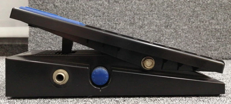 BOSS Volume Pedal FV-50L