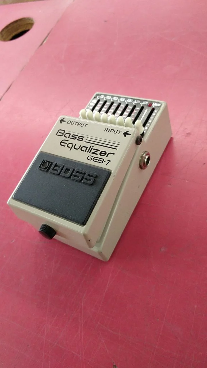 BOSS Bass-Equalizer GEB-7