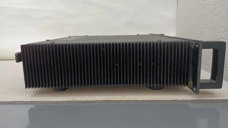 [SCHROTT] ROLAND Leistungsverstärker SRA-1200