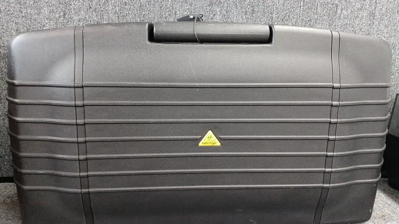 BEHRINGER Tragbares PA-System EUROPORT EPA150