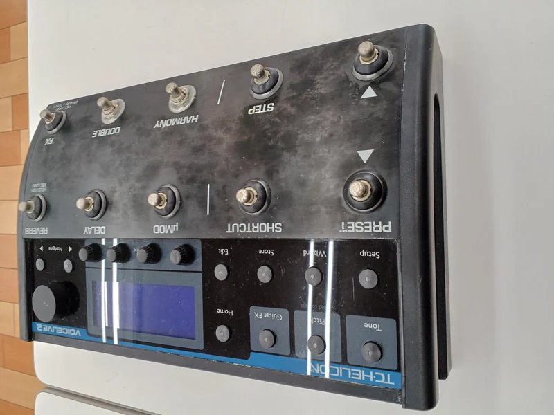 [JUNK] TC-HELICON Vocal Effects VOICELIVE2