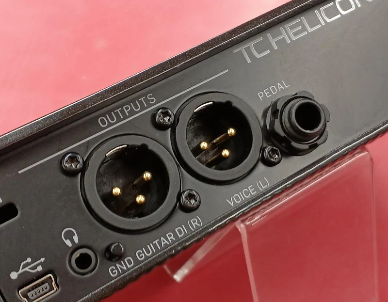 TC-HELICON Gesangseffektpedal: PLAYACOUSTIC