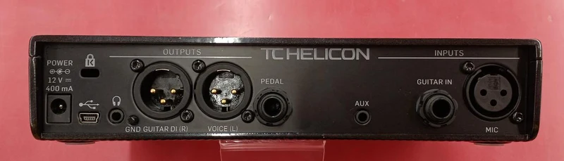 TC-HELICON Gesangseffektpedal: PLAYACOUSTIC