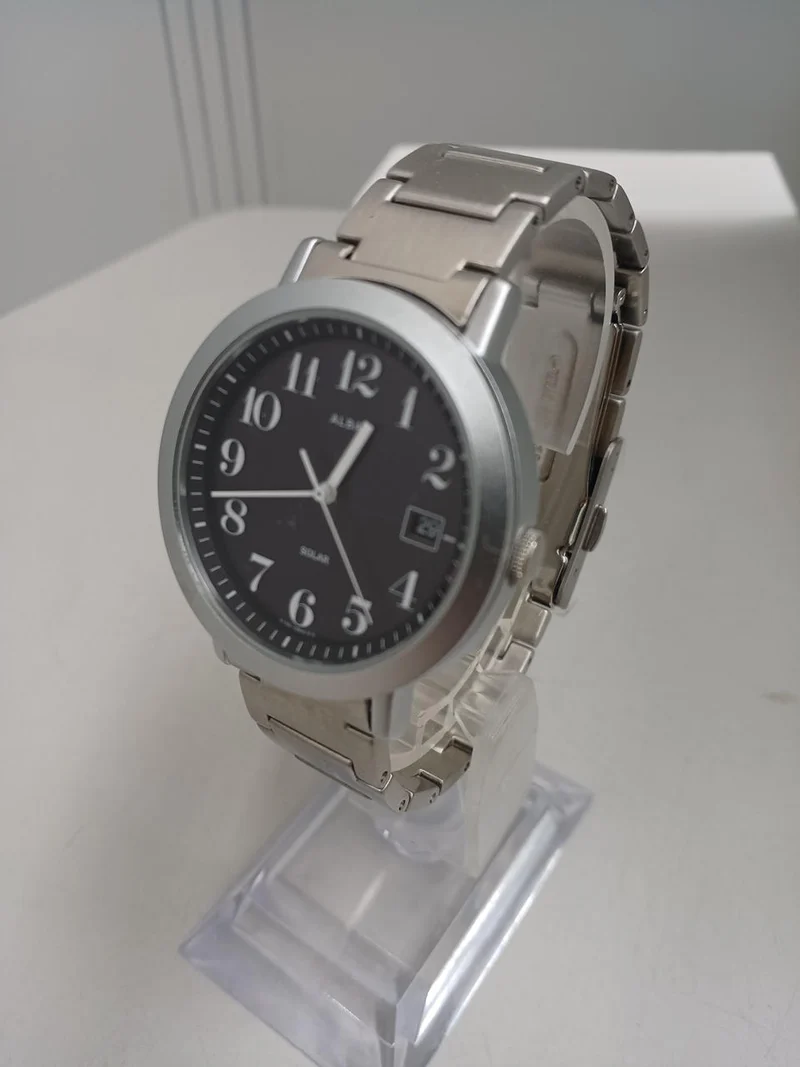SEIKO ALBA Solar-Armbanduhr V145-0AS0