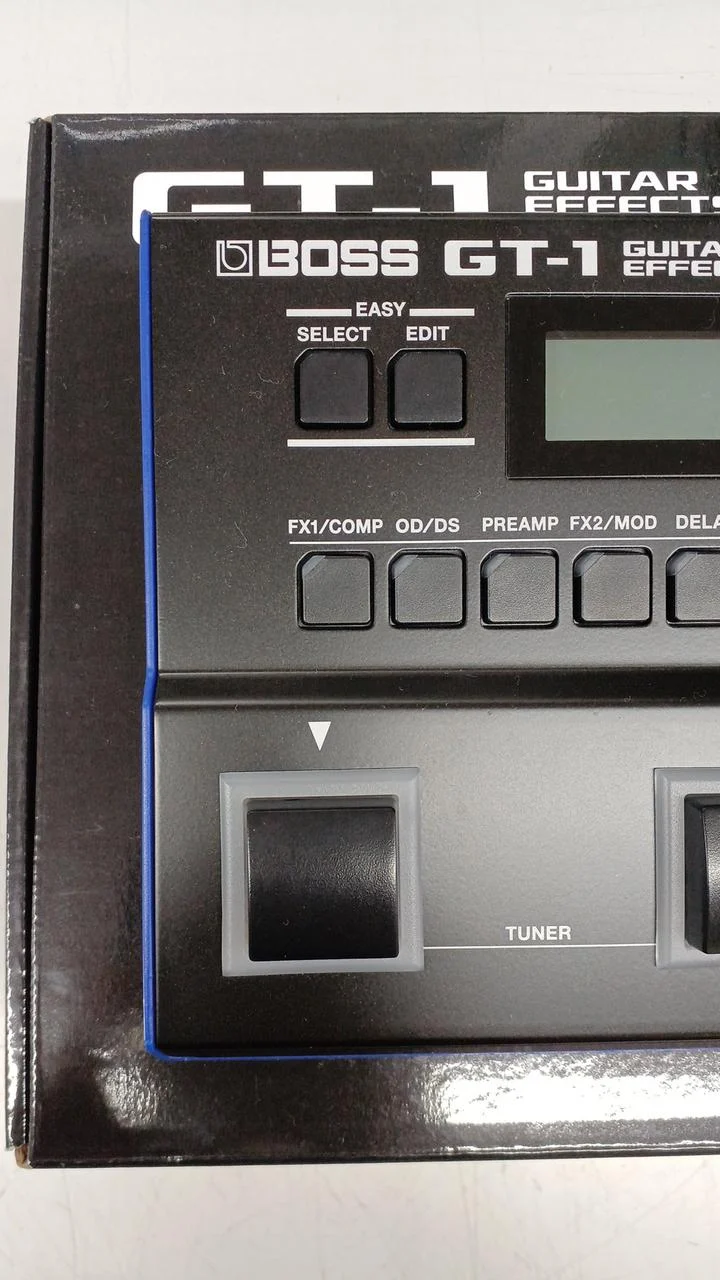 BOSS Multi-Effektgerät GT-1