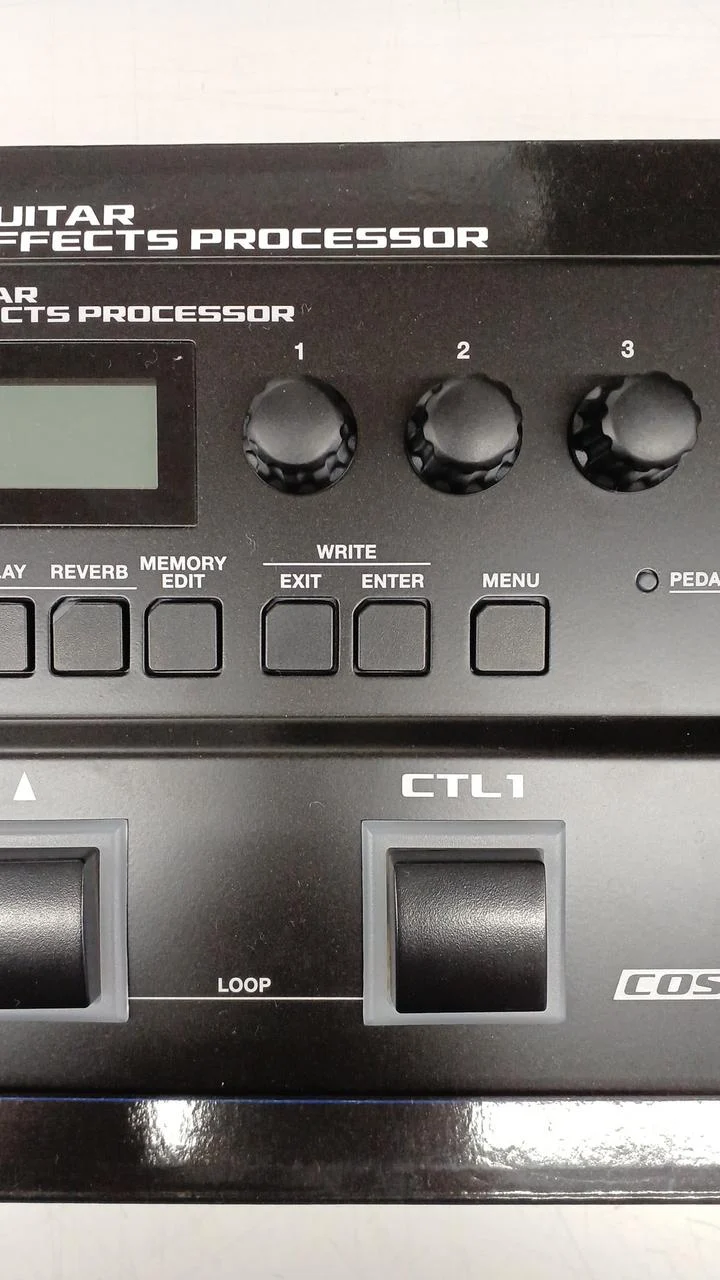 BOSS Multi-Effektgerät GT-1