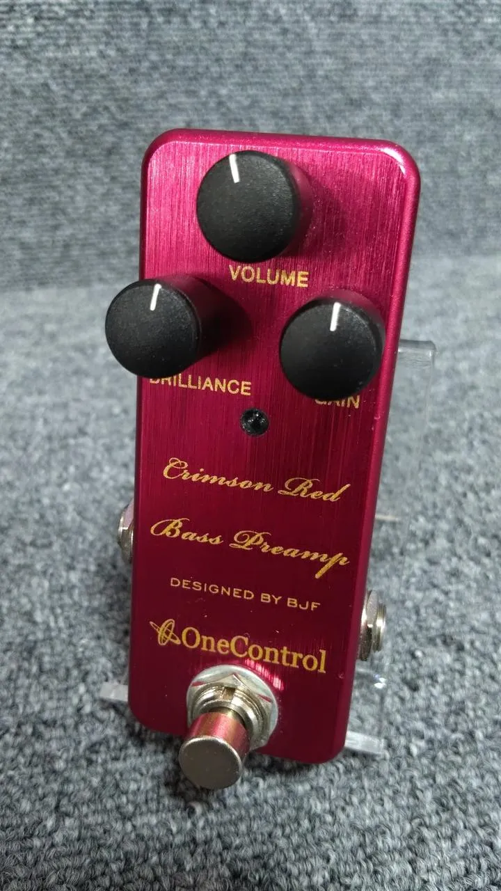 ONE CONTROL Effektpedal: CRIMSON RED BASS PREAMP
