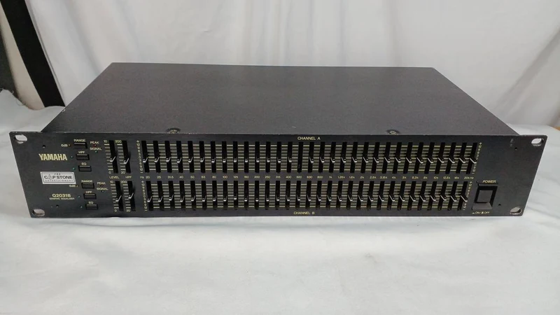 YAMAHA Equalizer Q2031B