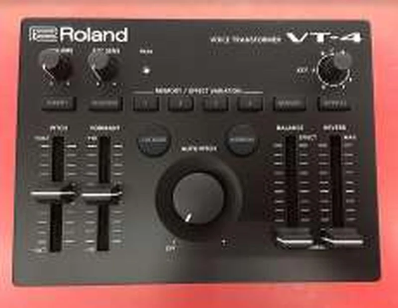 ROLAND Voice Transformers VT-4