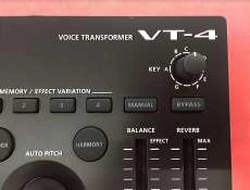 ROLAND Voice Transformers VT-4