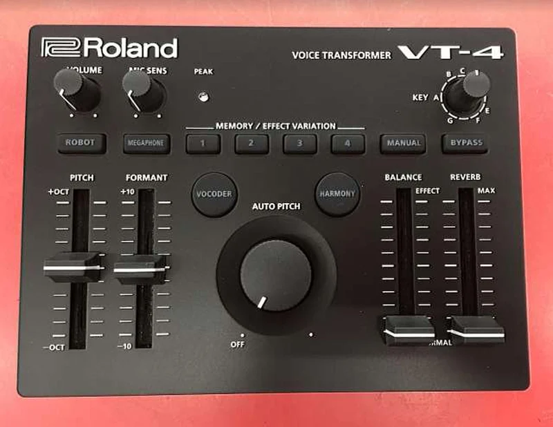 ROLAND Voice Transformers VT-4