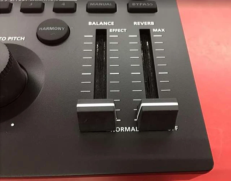 ROLAND Voice Transformers VT-4