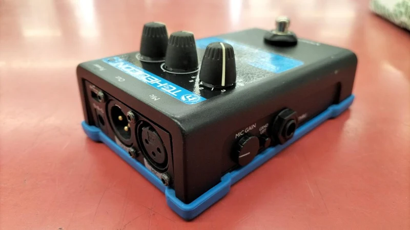 TC-HELICON Gesangseffektpedal: VOICETONE C1