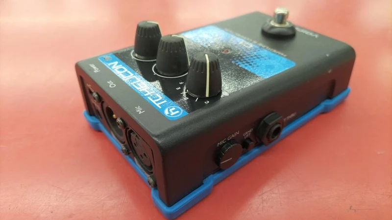 TC-HELICON Gesangseffektpedal: VOICETONE C1