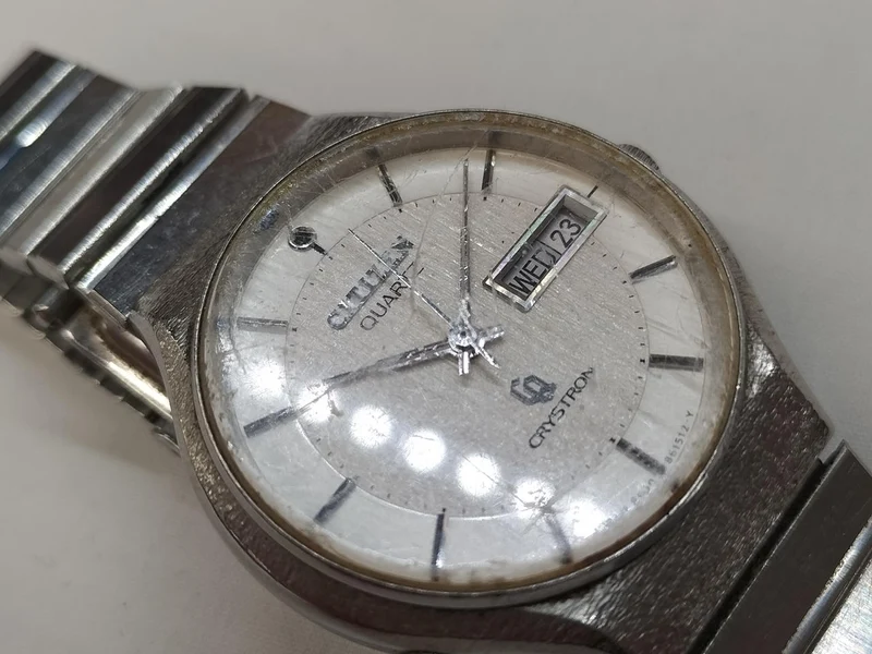 [SCHROTT] CITIZEN Uhr CRYSTRON / 4-86102Y
