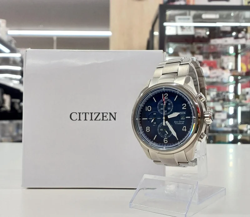 CITIZEN Super Titanium Eco-Drive Armbanduhr CA0810-88L