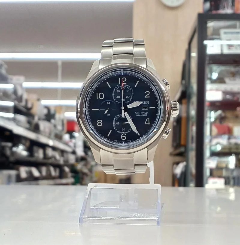 CITIZEN Super Titanium Eco-Drive Armbanduhr CA0810-88L