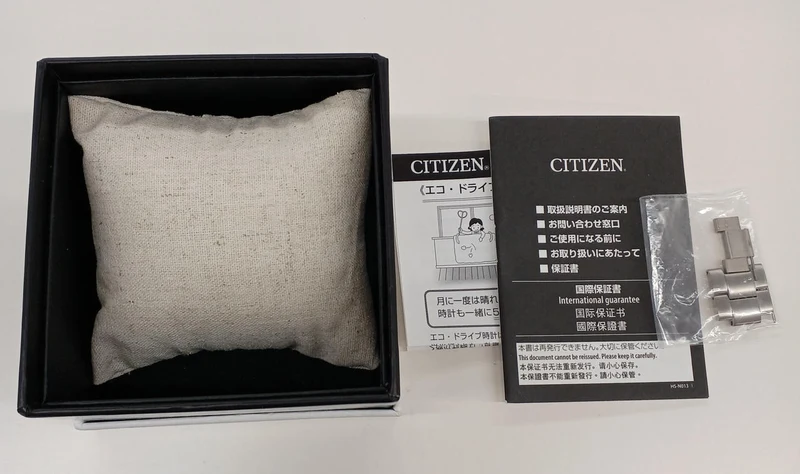 CITIZEN Super Titanium Eco-Drive Armbanduhr CA0810-88L