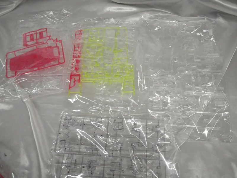 BANDAI Pre-Ban Limited PG UNLEASHED Gundam Klare Farbe