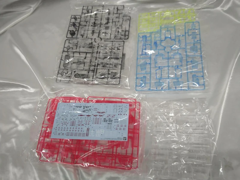 BANDAI Pre-Ban Limited PG UNLEASHED Gundam Klare Farbe
