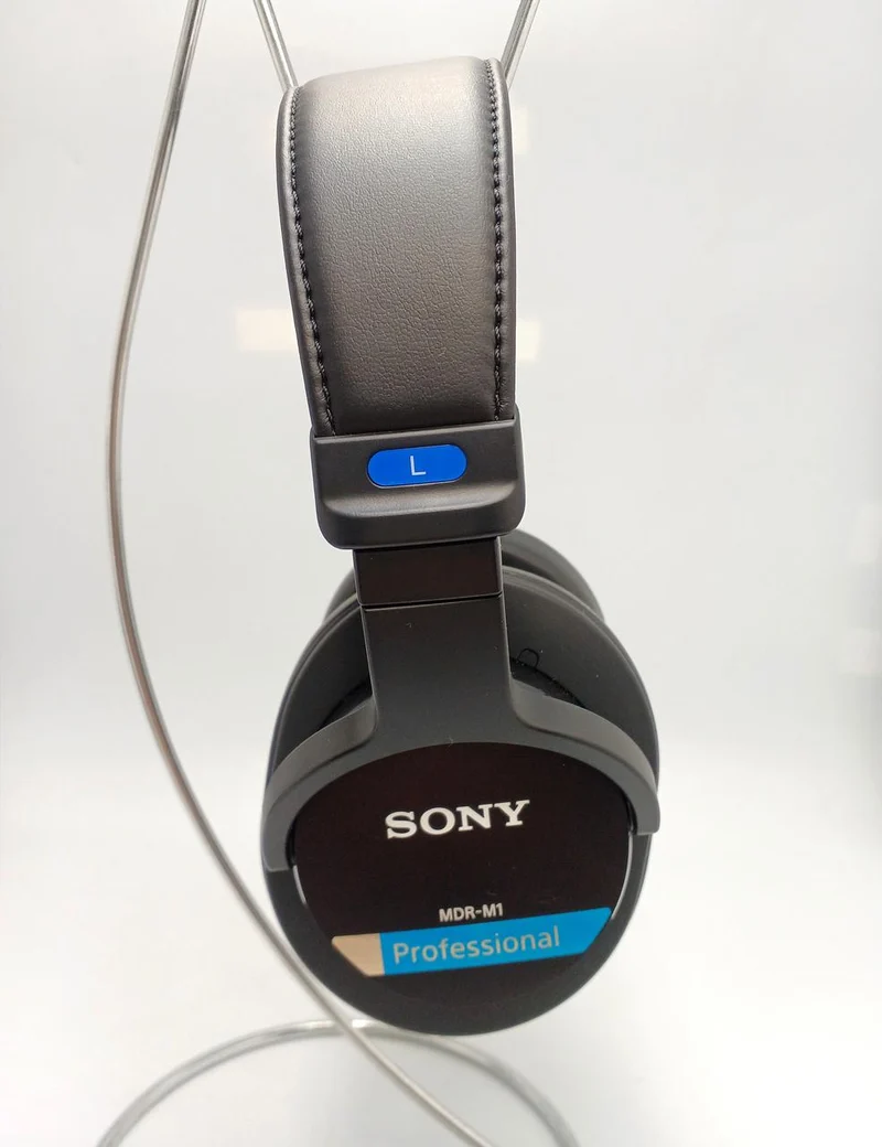 SONY Geschlossener Studio-Monitor-Kopfhörer MDR-M1 Q