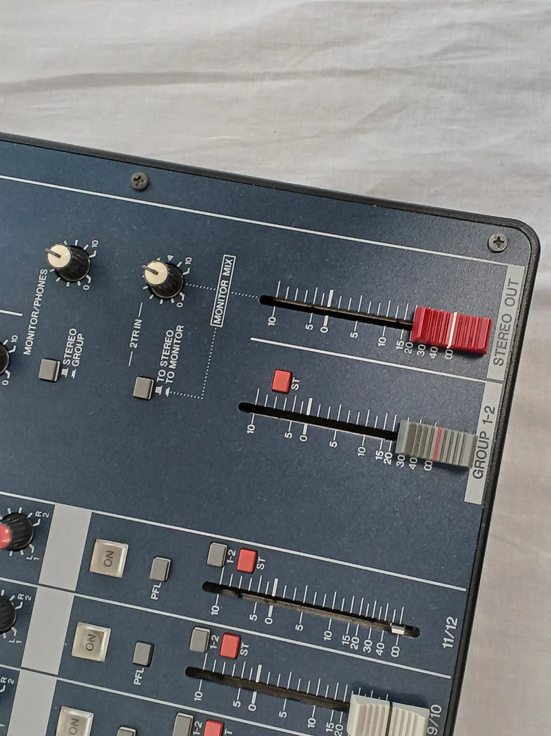 YAMAHA Analogmixer MG124C