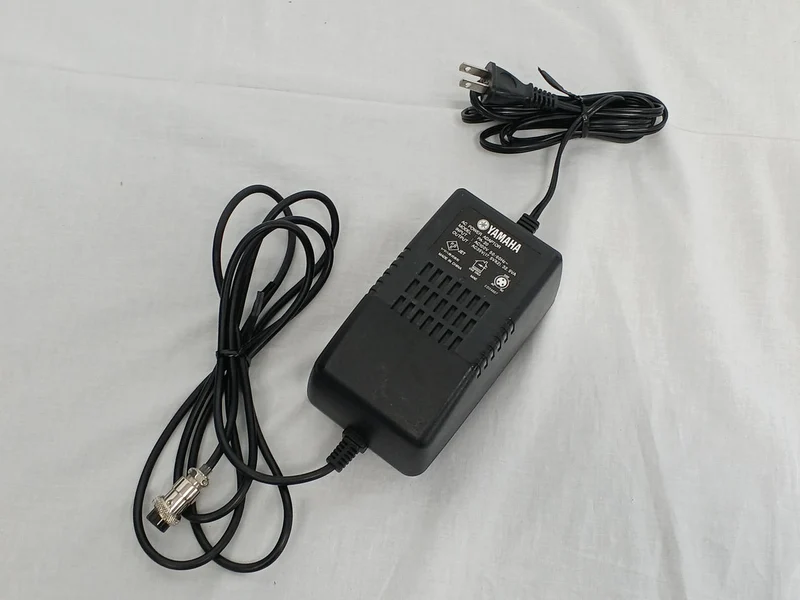 YAMAHA Analogmixer MG124C