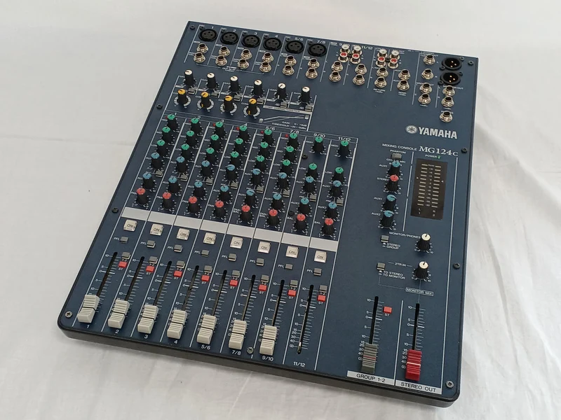 YAMAHA Analogmixer MG124C