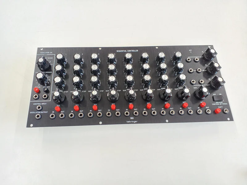 BEHRINGER Sequenzermodul 960 SEQUENZIELLE STEUERUNG