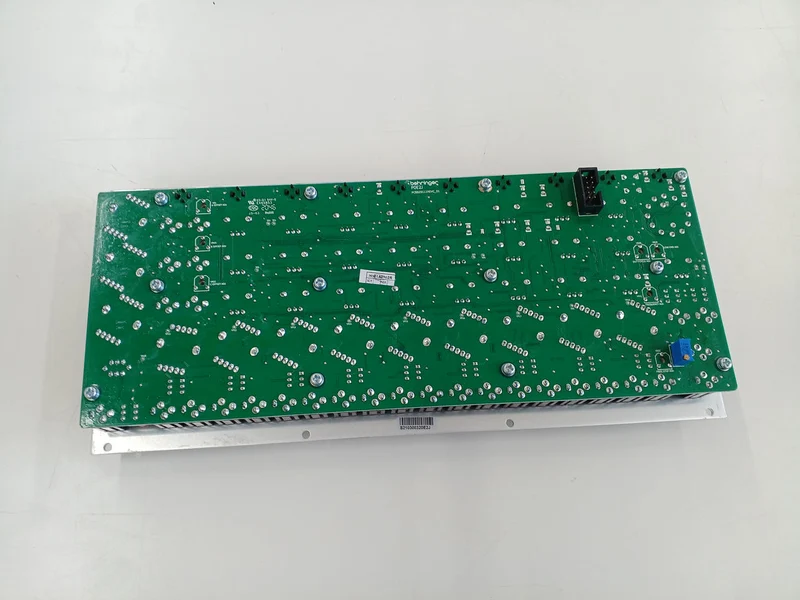 BEHRINGER Sequenzermodul 960 SEQUENZIELLE STEUERUNG