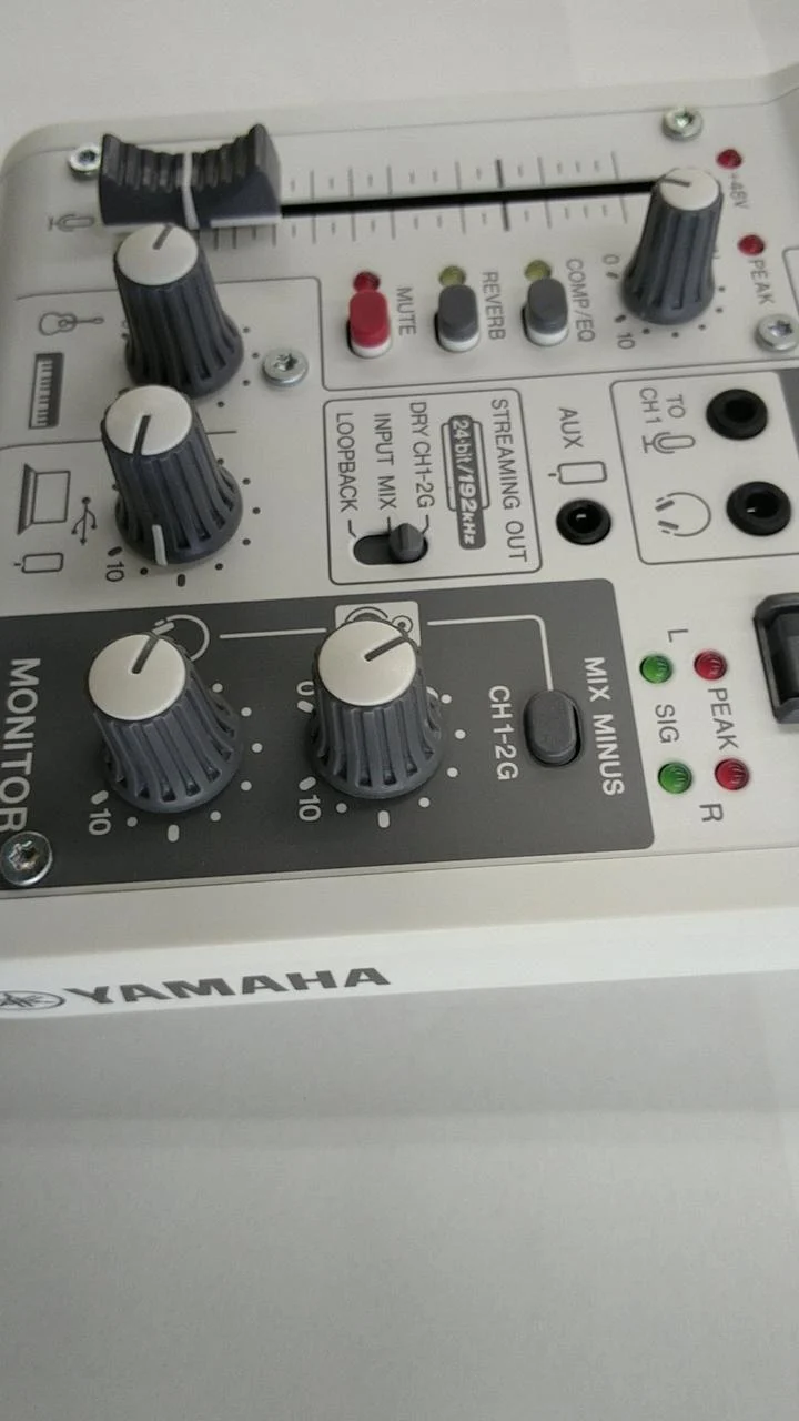 YAMAHA Mixer AG06MK2
