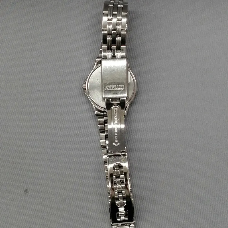 CITIZEN Solar-Armbanduhr E030-K16261CK