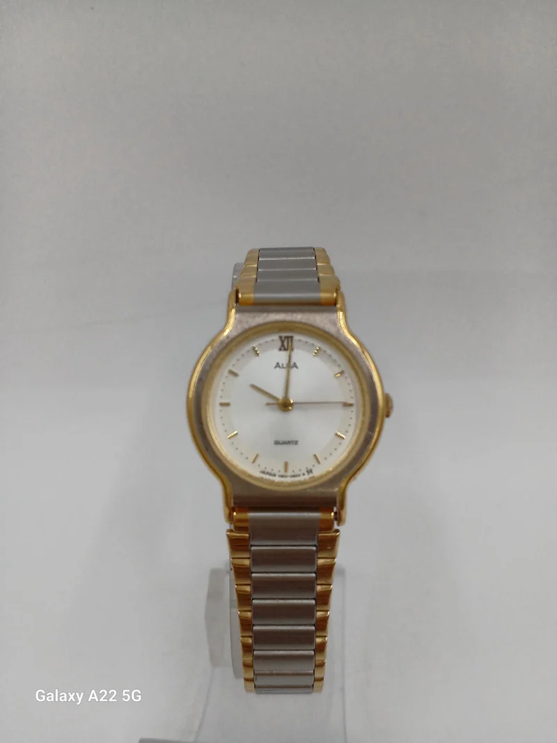SEIKO ALBA V801-0200