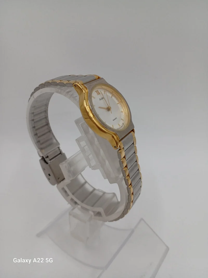 SEIKO ALBA V801-0200