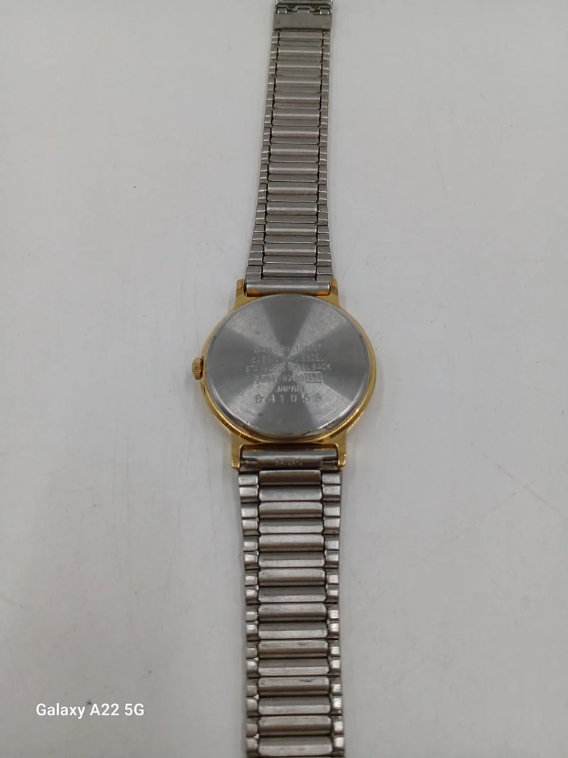 SEIKO ALBA V801-0200