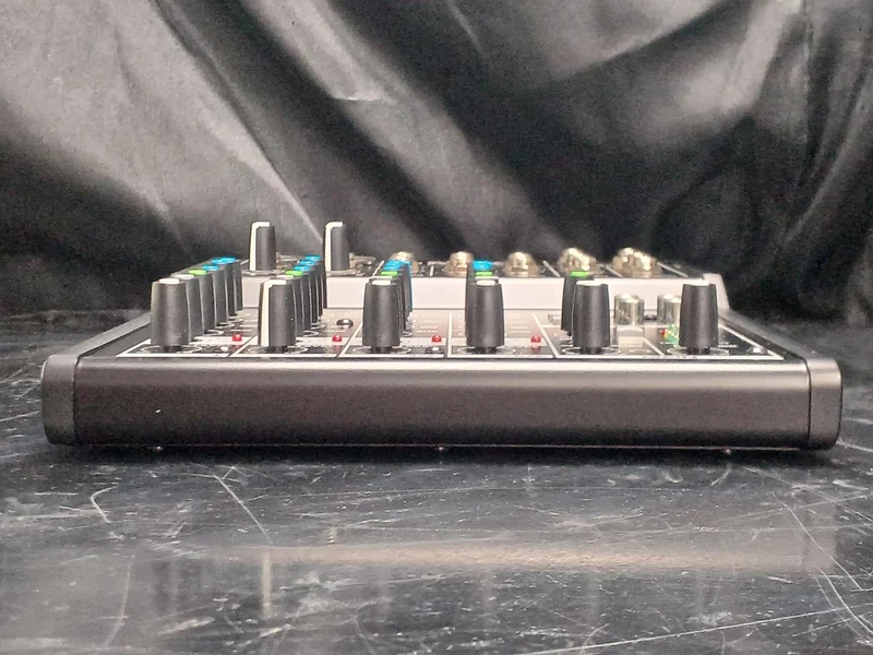 MACKIE Mixer MIX8