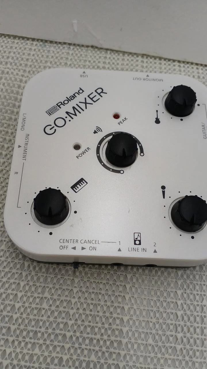 ROLAND Tragbarer Mixer GO:MIXER