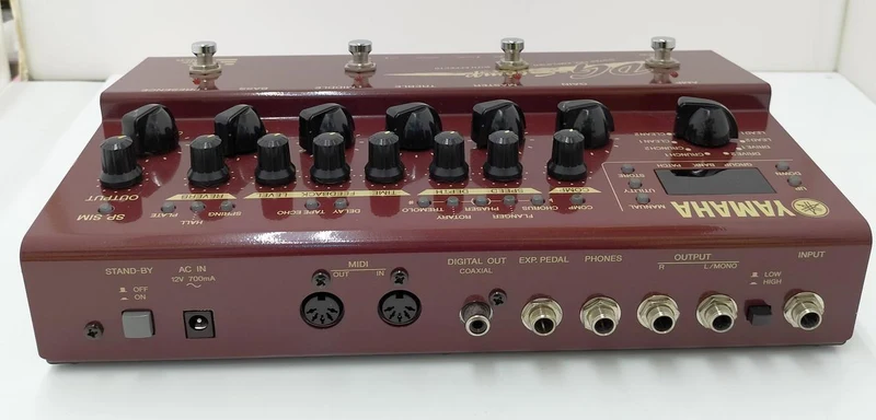 YAMAHA Multi-Effektpedal DG-STOMP
