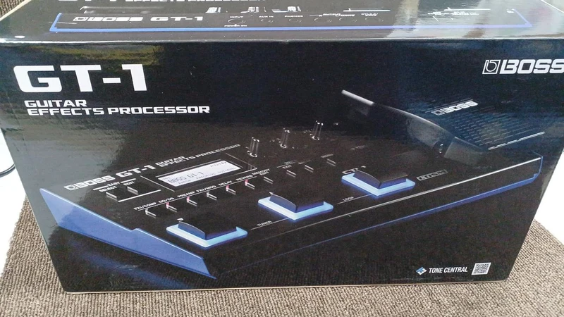 BOSS Multi-Effektgerät GT-1