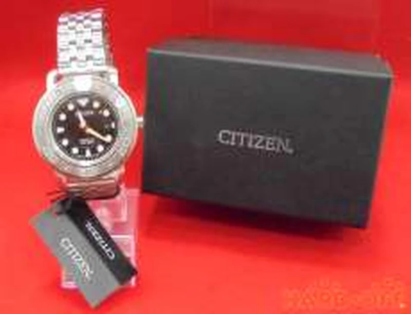 CITIZEN Solarbetriebene Armbanduhr AW-1530-65EXG