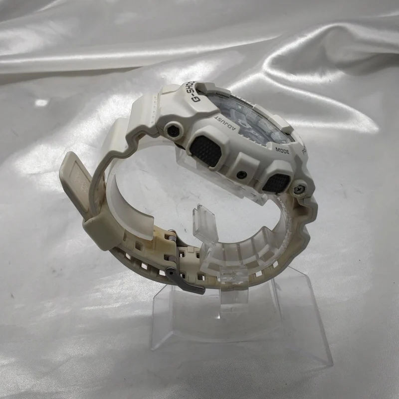 CASIO Digitale Quarzuhr G-SHOCK GA-110C