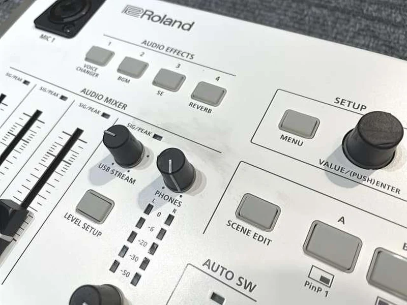 ROLAND Digitalmixer VR-1HD
