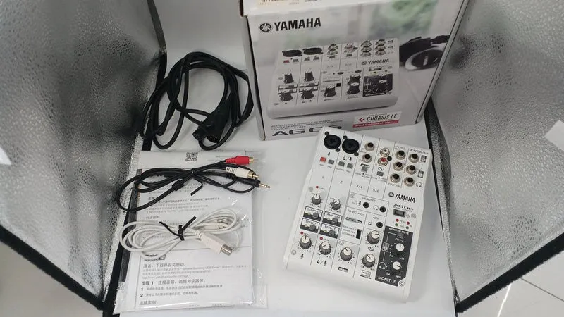 YAMAHA Mixer AG06