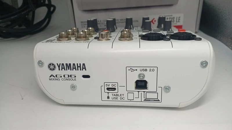 YAMAHA Mixer AG06