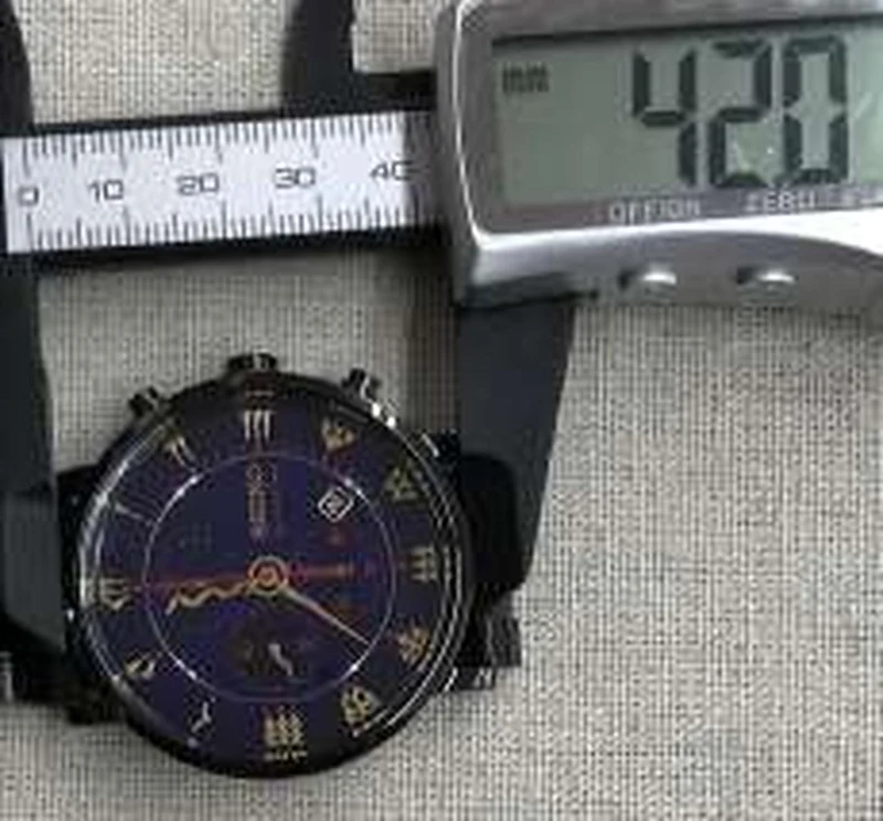 SEIKO×FGO Quarz-Armbanduhr 7T-92-HBR0