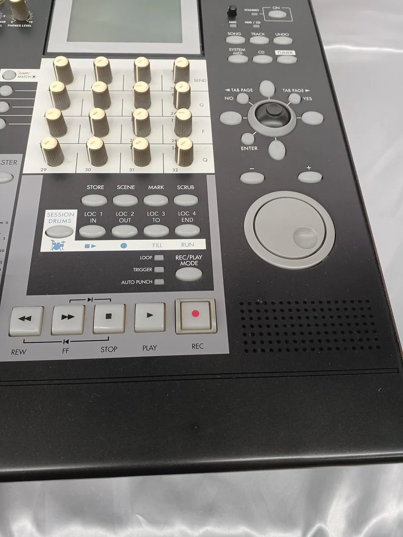 [SCHROTT] KORG CD/MTR D3200