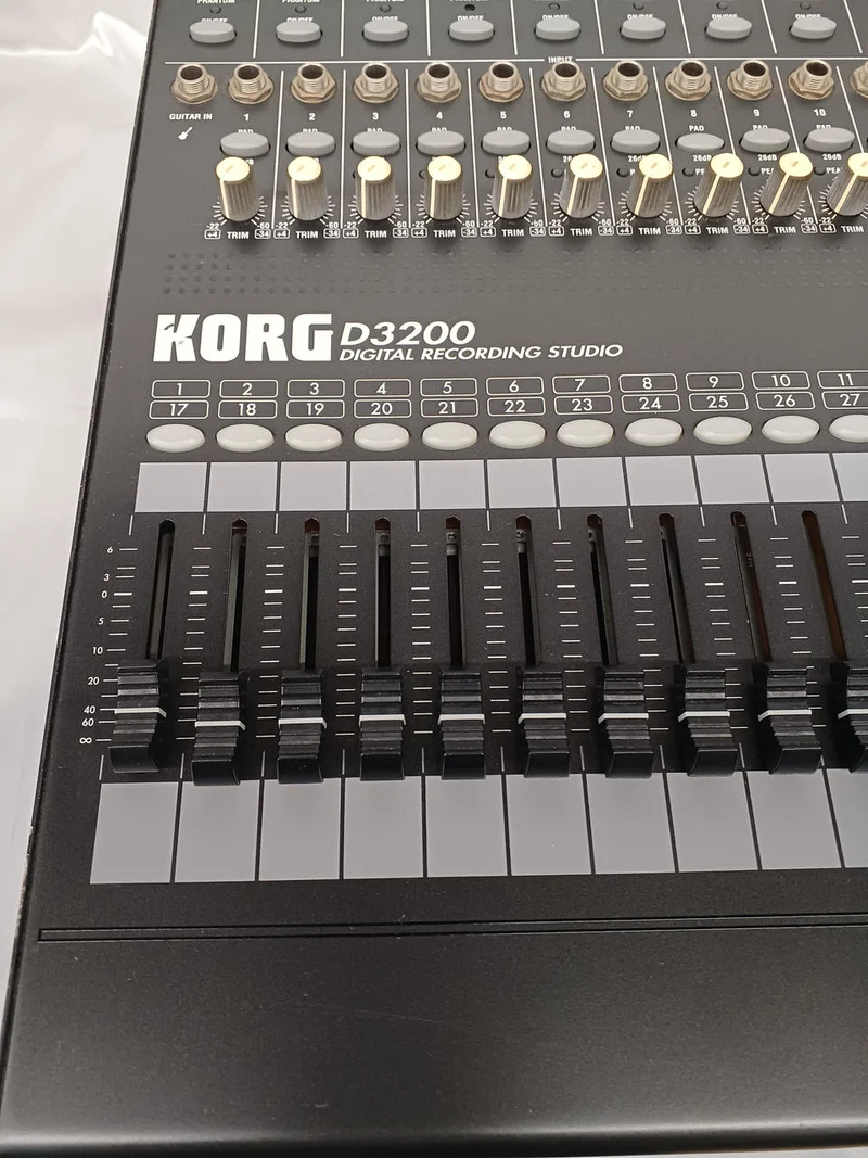 [SCHROTT] KORG CD/MTR D3200