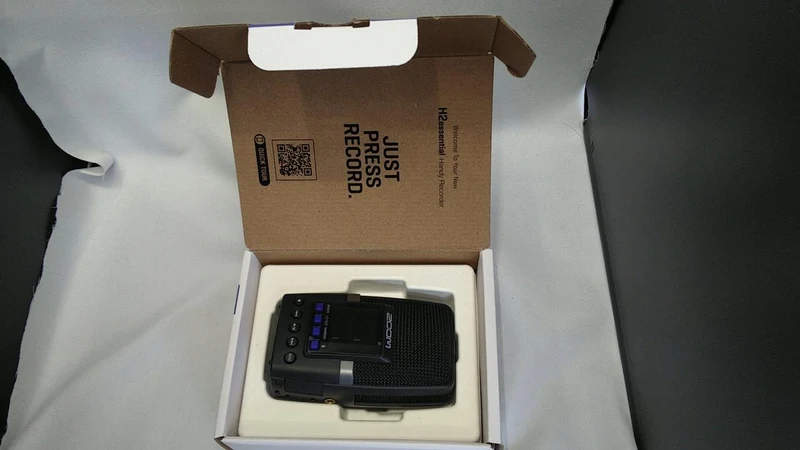 ZOOM Handy Recorder H2ESSENTIAL