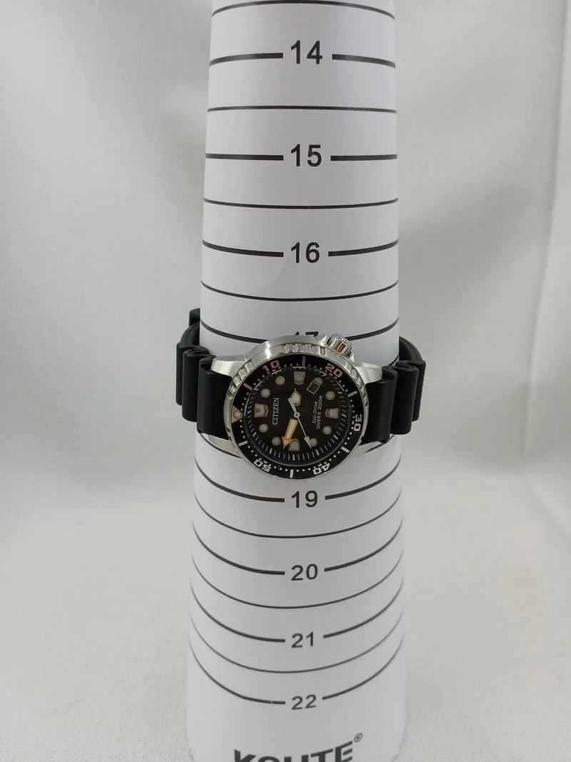CITIZEN Armbanduhr E068-S100640